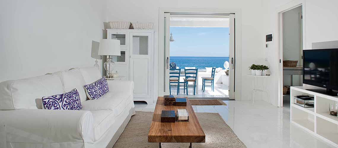 Casa Blu Seafront Villa for rent in Fontane Bianche Sicily - 2