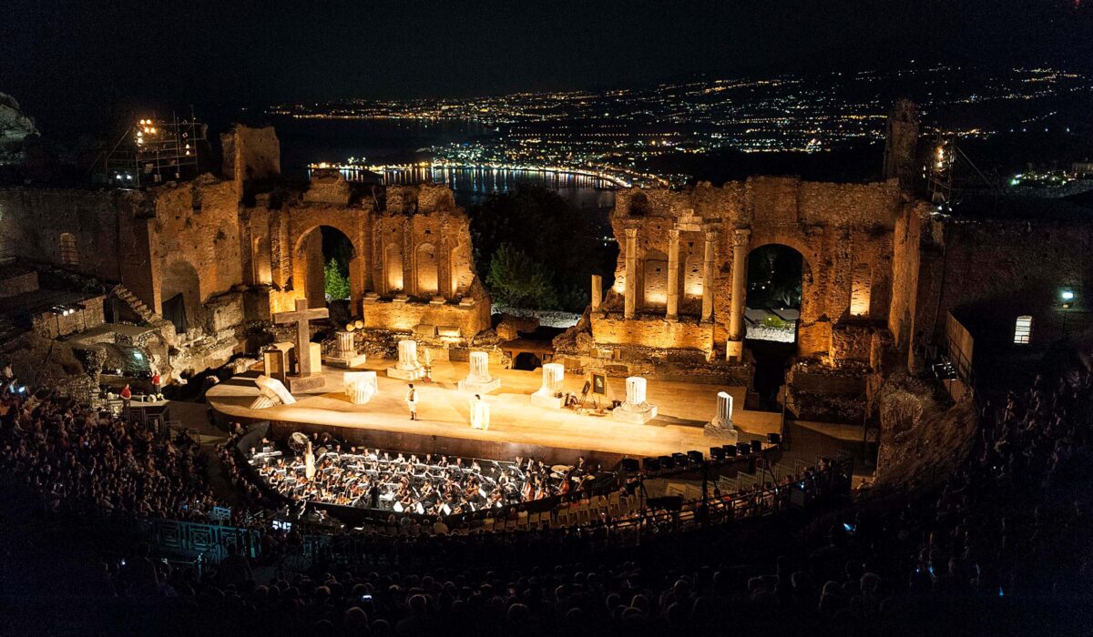 Ancient Greek theatres in Sicily